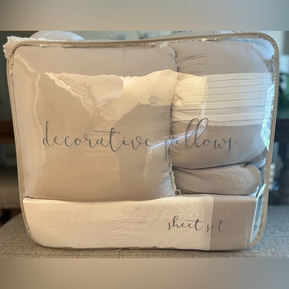 🎉LAST PIECE🎉 DREAM STORIES 10Pc Super Soft Solid Comforter Set - Picture 9 of 10